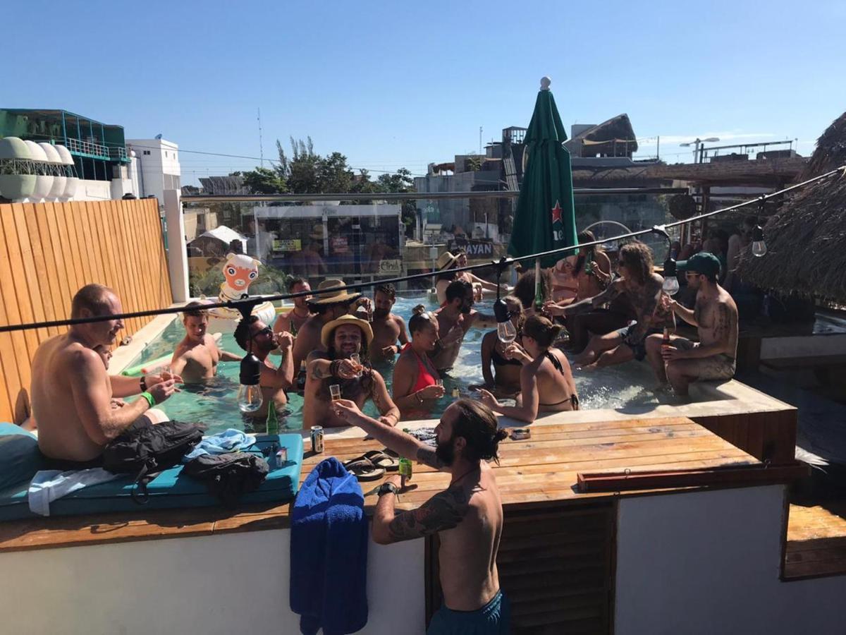 Straw Hat Hostel & Rooftop Bar تولوم المظهر الخارجي الصورة