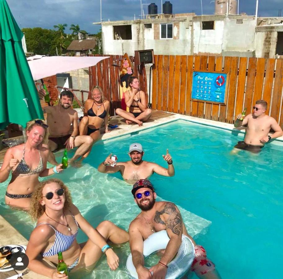 Straw Hat Hostel & Rooftop Bar تولوم المظهر الخارجي الصورة